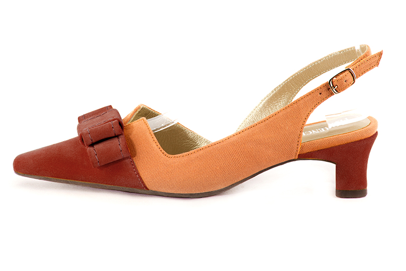 Scarlet red and clementine orange women's open back shoes, with a knot. Tapered toe. Low kitten heels. Profile view - Florence KOOIJMAN